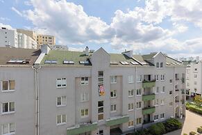 Spacious 3 Bedroom Apartment by Renters