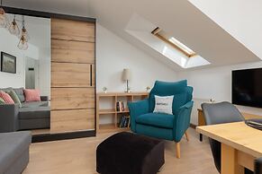 Spacious 3 Bedroom Apartment by Renters