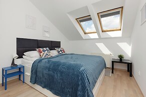 Spacious 3 Bedroom Apartment by Renters