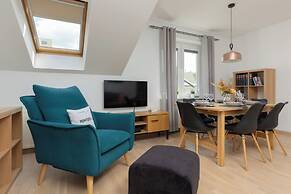 Spacious 3 Bedroom Apartment by Renters