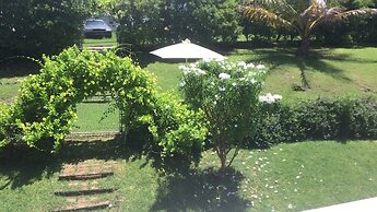 Pondbottom Apartment Hotel