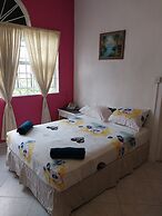 Pondbottom Apartment Hotel