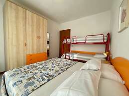 Nice Apartment in Modern Residence With two Swimming Pools