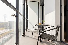 Studios With AC Kasprzaka 29 by Renters