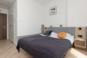 Studios With AC Kasprzaka 29 by Renters