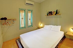 OYO 92825 Kamar Lombok