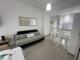 Studio In San Telmo- Paseo De La Cisterna- 529