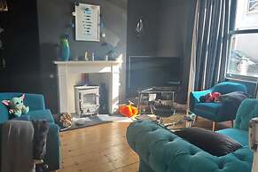 Charming 3BD House W/private Garden - Bristol