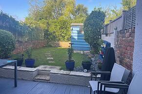 Charming 3BD House W/private Garden - Bristol