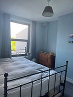 Charming 3BD House W/private Garden - Bristol