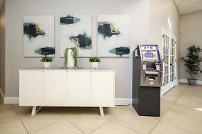 New Enchanted Tiki Cottage Onsite Amenities