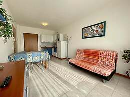 Lovely Flat Facing the Swimming Pool