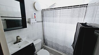 Cozy and Modern Apartment Black & White With Jacuzzi on Terrace