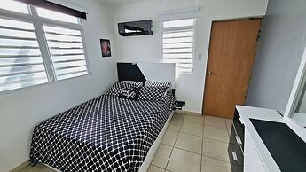 Cozy and Modern Apartment Black & White With Jacuzzi on Terrace