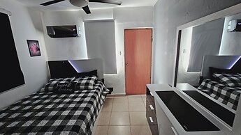 Cozy and Modern Apartment Black & White With Jacuzzi on Terrace