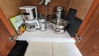 Cozy and Modern Apartment Black & White With Jacuzzi on Terrace