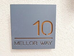 10 Mellor Way