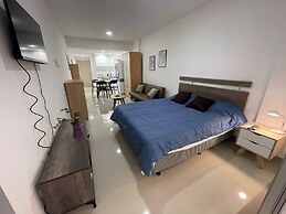 Studio In San Telmo Paseo De La Cisterna 323