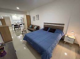 Studio In San Telmo Paseo De La Cisterna 323