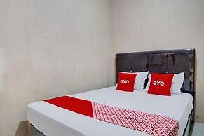 OYO 92826 Penginapan Syariah Faster Inn