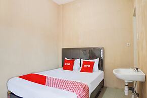 OYO 92826 Penginapan Syariah Faster Inn