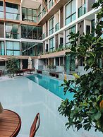 Sunny Hall Flat by EasyHome