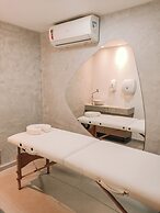 Sunny Hall Flat by EasyHome