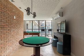 Sunny Hall Flat by EasyHome