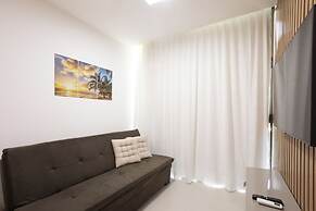 Sunny Hall Flat by EasyHome