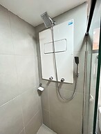 Sunny Hall Flat by EasyHome