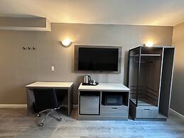 Regal Inn & Suites New York LaGuardia Hotel