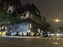 Regal Inn & Suites New York LaGuardia Hotel