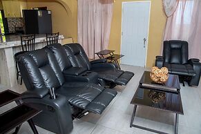 Beach-Pool-Sun-family-6 bedroom getaway