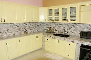 Beach-Pool-Sun-family-6 bedroom getaway