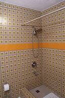 Beach-Pool-Sun-family-6 bedroom getaway