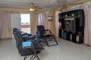 Beach-Pool-Sun-family-6 bedroom getaway