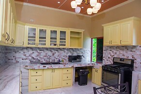 Beach-Pool-Sun-family-6 bedroom getaway