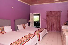 Beach-Pool-Sun-family-6 bedroom getaway