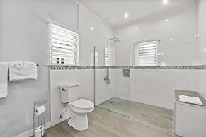 Forever Summer Gorgeous 4BDR Villa