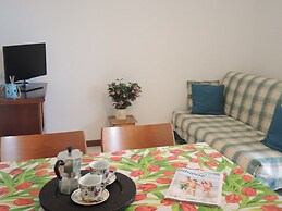 Amazing Apartment With Terrace for 5 Guests