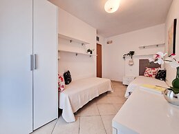 Charming Flat With Swimming Pool