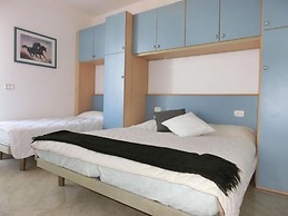 Cozy Apartment 200 m From the Beach - Beahost