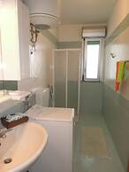 Modern Beachside Flat - Beahost