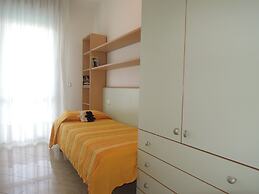 Modern Beachside Flat - Beahost