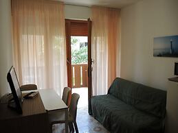 Superb Flat With Balcony Near the Beach - Beahost