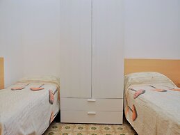 Spacious and Bright Flat Near the Beach - Beahost