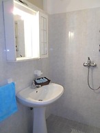 Modern Flat With Terrace - Beahost Rentals