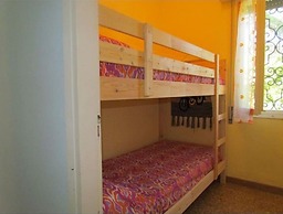 Intimate Villa With Private Garden - Beahost