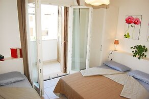 Modern Flat With big Swimming Pool and Balcony