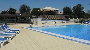 Holiday Camp With Swimming Pool - Beahost